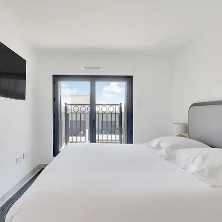 - La Defense & Paris Appartement *